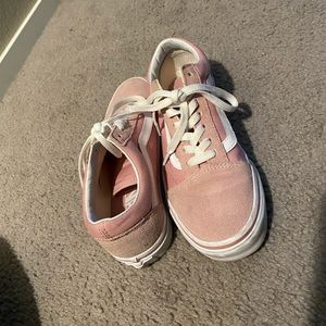 Pink tie vans